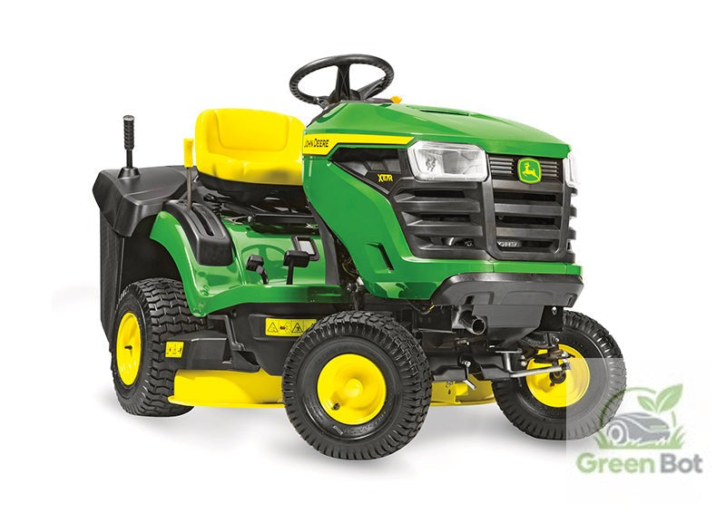 John Deere X117R mit Heckfangkorb