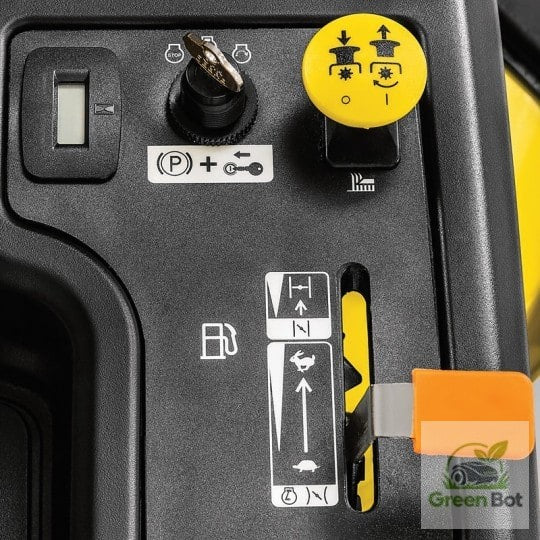 John Deere Z335E Zero-Turn