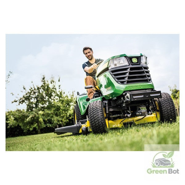 John Deere X590 mit 137 cm Mähdeck